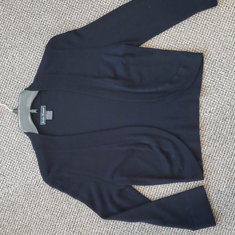 Jessica Howard black knit cropped cardigan